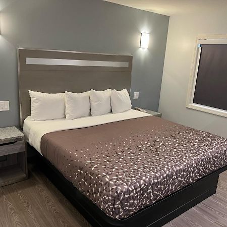 112 Motel Medford Kültér fotó