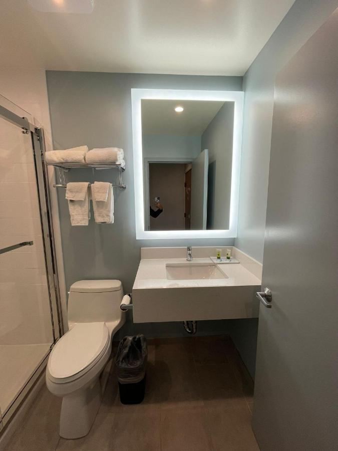 112 Motel Medford Kültér fotó